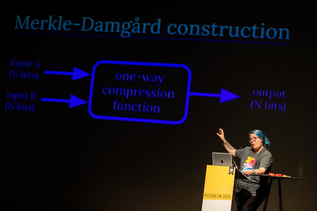 Me (Eli) giving the first lightning talk of the conference